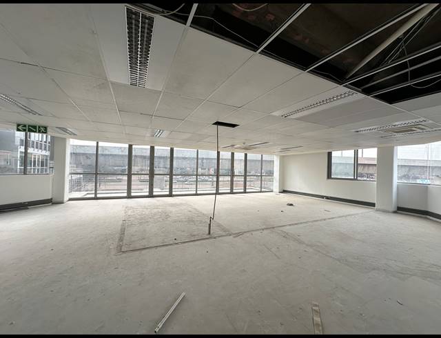 318.70M² OFFICE TO LET IN CENTURION CENTRAL